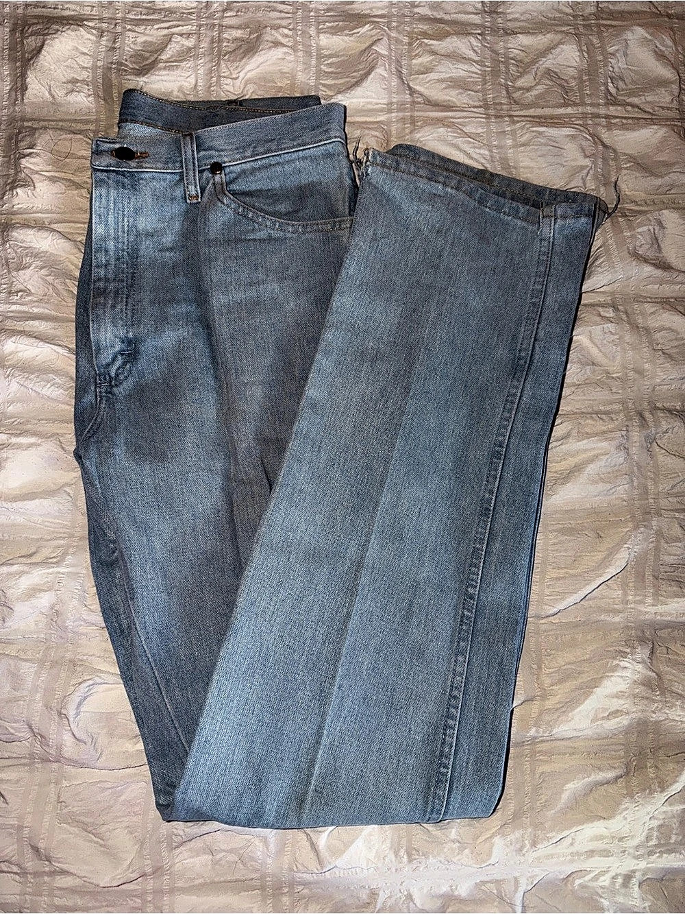Wrangler Cowboy Cut Original Fit Jean Boot Cut Jeans in Blue